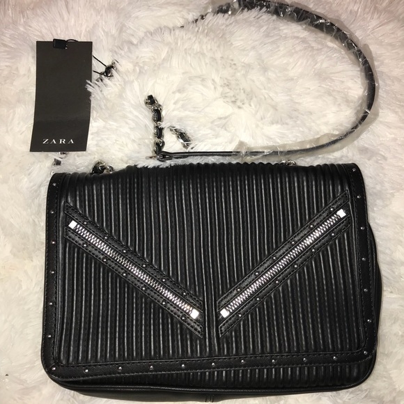 Zara Handbags - ZARA BAG Blk w/chain strap & zipper detail NWT
